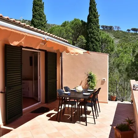 Route 25 - Cavoli - Vista Mare, Con Clima, Terrazza E Posto Auto Appartamento